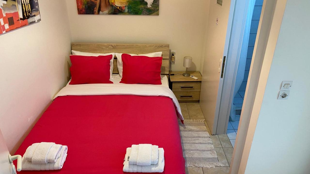 Patras Port Apartment Екстер'єр фото