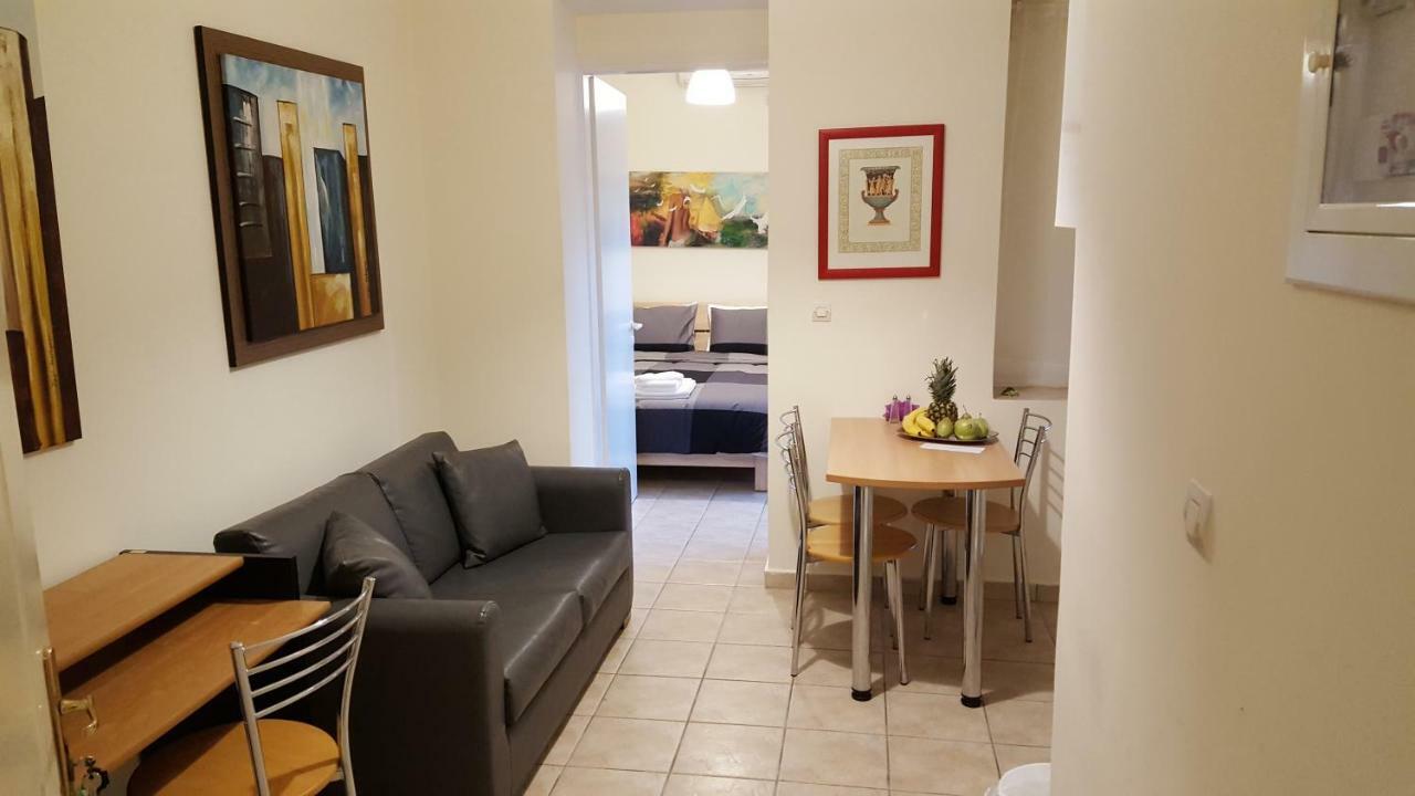 Patras Port Apartment Екстер'єр фото